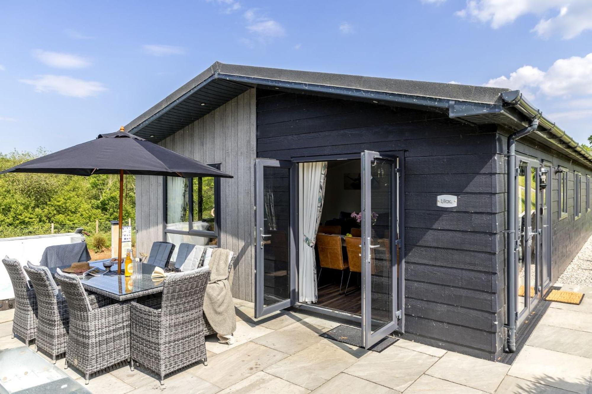 Lilac Lodge, 22 Roadford Lake Lodges Lifton Exterior foto